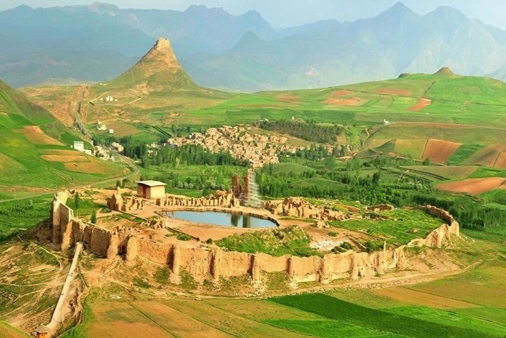 تخت سلیمان کجاست؟