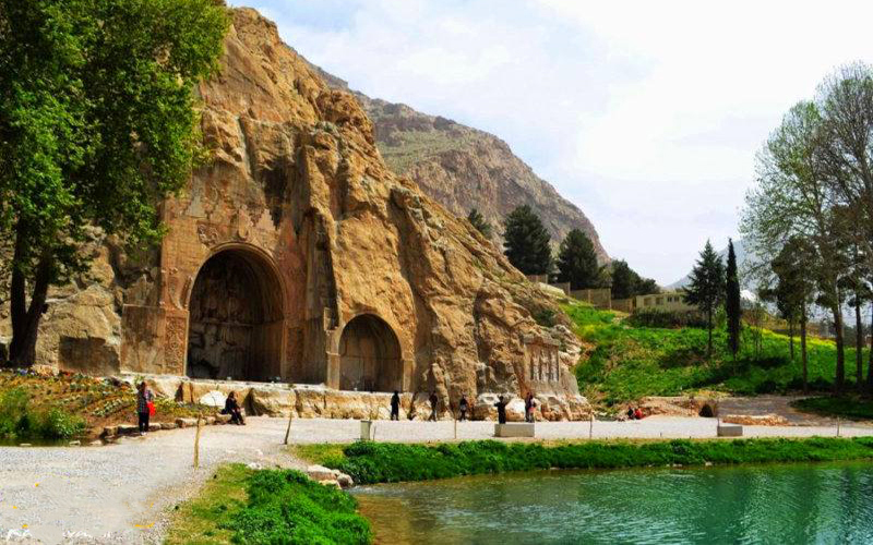 جاذبه دیدنی بیستون